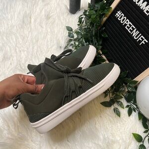 Women’s Steven Madden Lancer Sneakers
